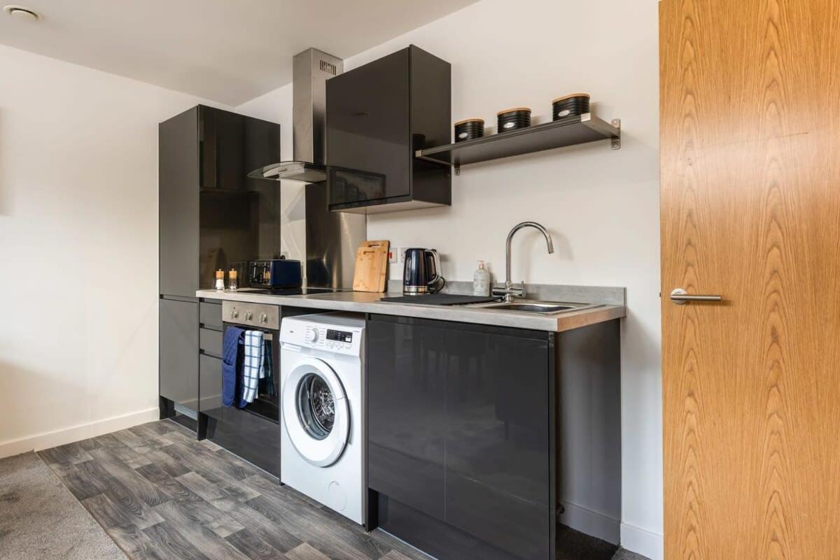 Cosy 1 Bedroom Apartment In Central シェフィールド エクステリア 写真